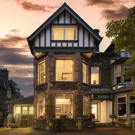 Holiday home Rosemount District Townhouse With Hot Tub Windermere