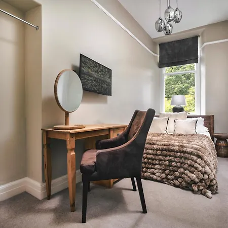 Rosemount District Townhouse With Hot Tub