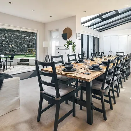 Rosemount District Townhouse With Hot Tub - Ridgestone Windermere