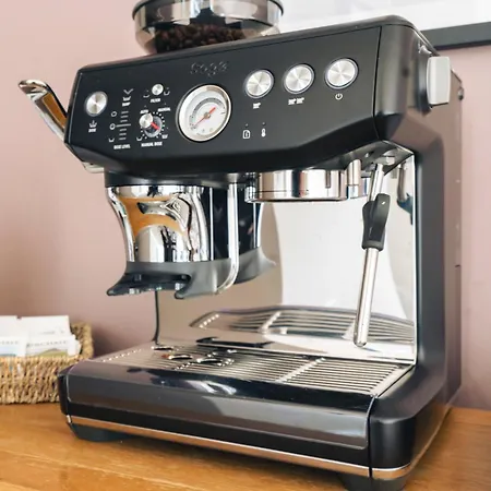 Semesterbostad Rosemount District Townhouse With Hot Tub - Ridgestone Windermere